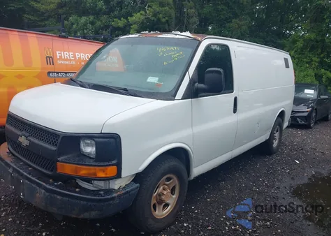 2007 Chevrolet Express Work Van z USA, uszkodzony, nr VIN 1GCFG15X471177057
